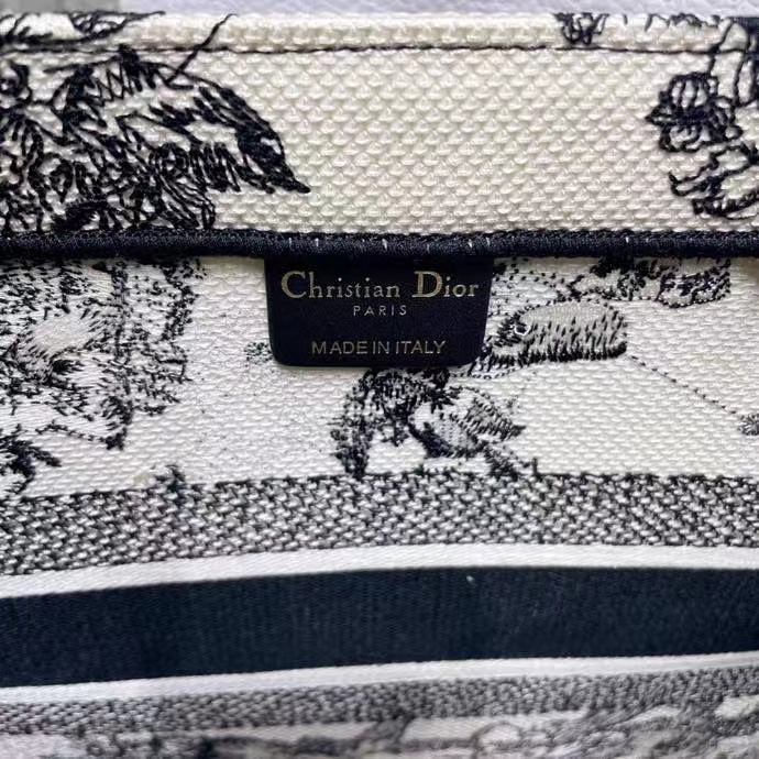 cd546cbd84e985c6de4722ca64f8c79.jpg